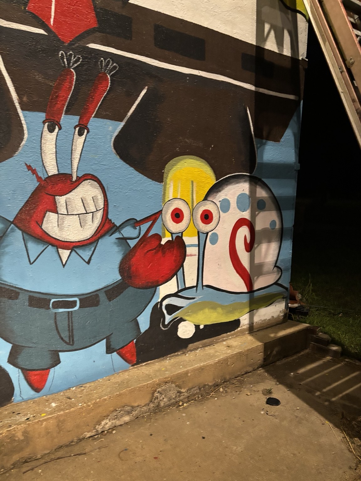 Mr. Krabs and Gary on the Carnival Treats building mural